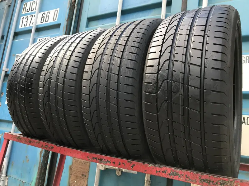 Комплект б/у шин 265/40 R21 Pirelli P Zero