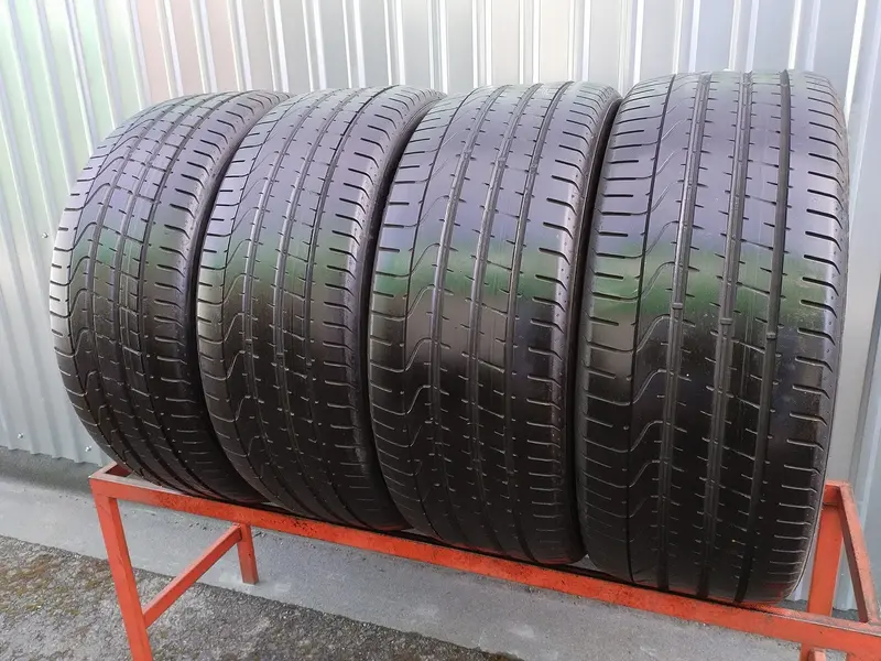 Комплект б/у шин 265/40 R22 Pirelli P Zero
