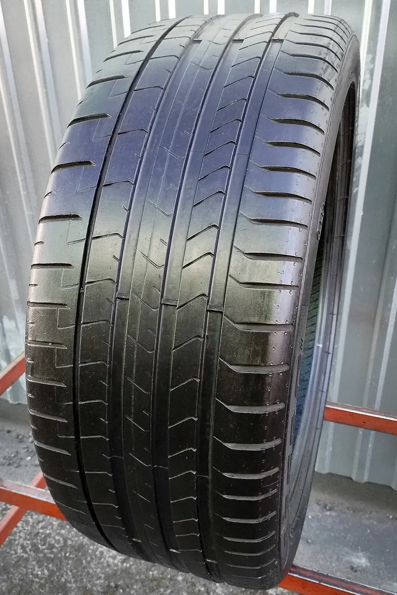 Б/у шина 265/40 R22 Pirelli P Zero PZ4