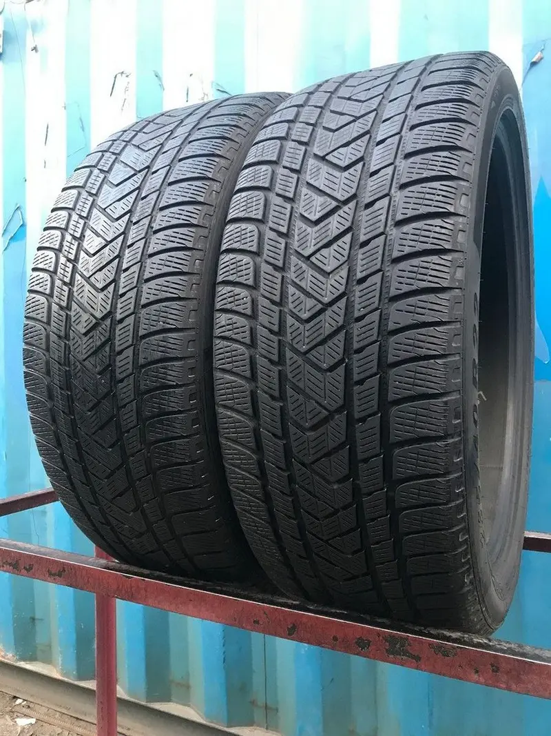 Пара б/у шин 265/40 R22 Pirelli Scorpion Winter, фото 1