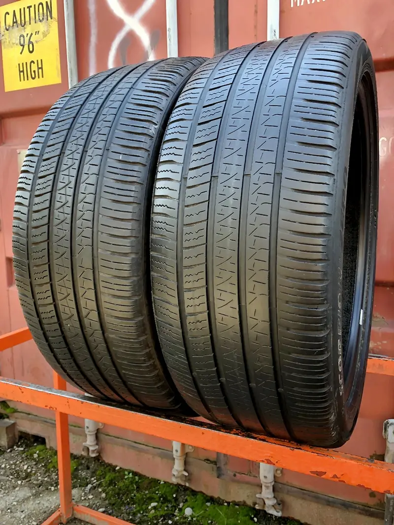 Пара б/у шин 265/40 R22 Pirelli Scorpion Zero All Season