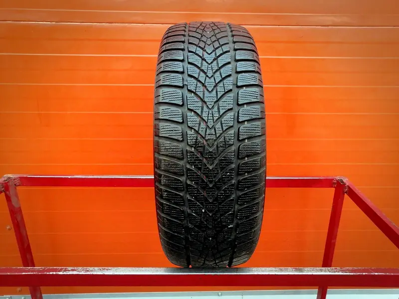 Б/у шина 265/45 R20 Dunlop SP Winter Sport 4D