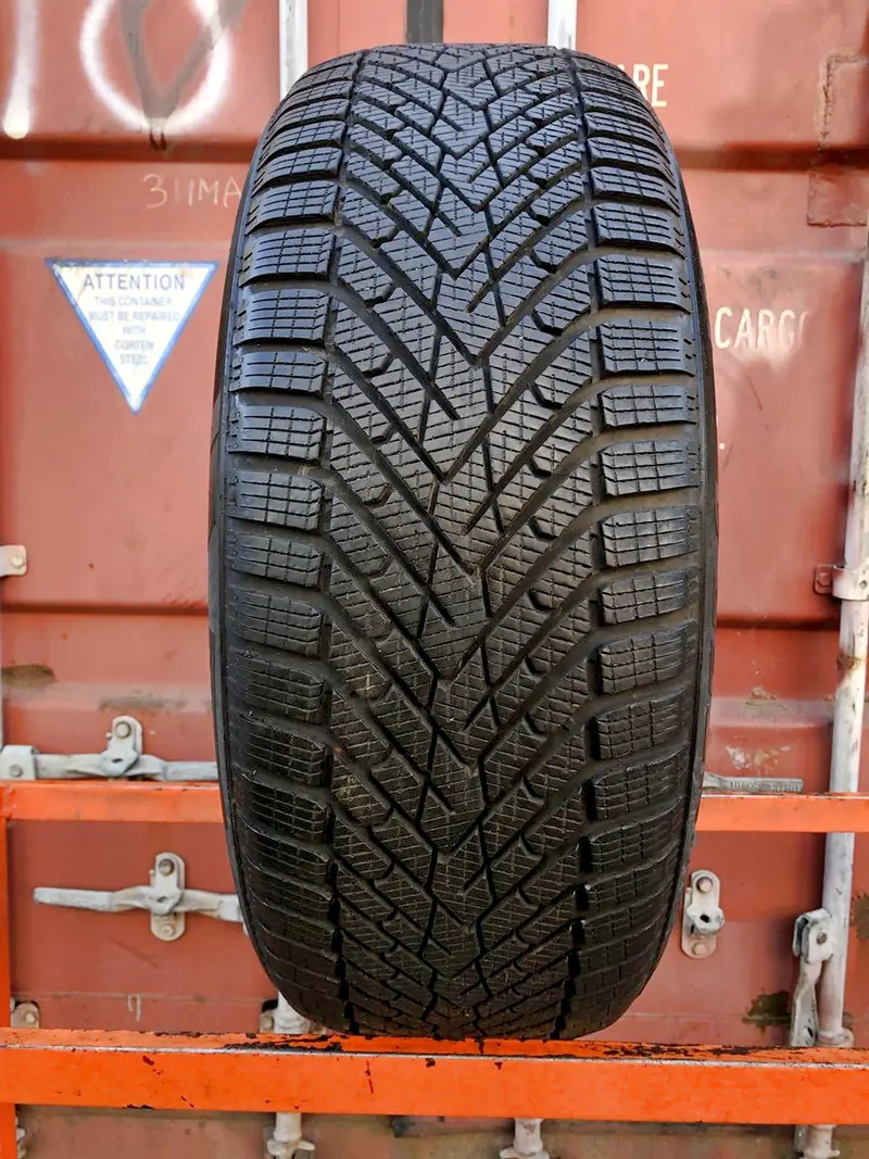 Б/у шина 265/45 R20 Pirelli Scorpion Winter 2