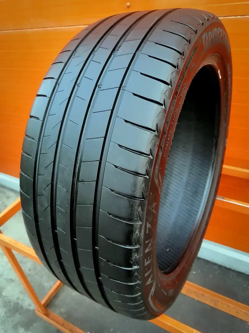 Б/у шина 265/45 R21 Bridgestone Alenza 001