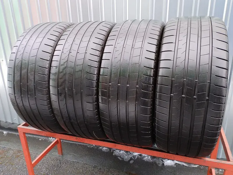 Комплект б/у шин 265/45 R21 Bridgestone Alenza 001