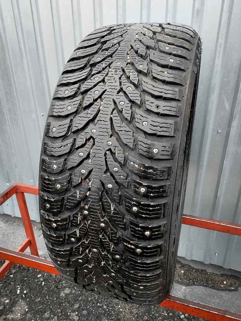 Б/у шина 265/45 R21 Nokian Hakkapeliitta 9