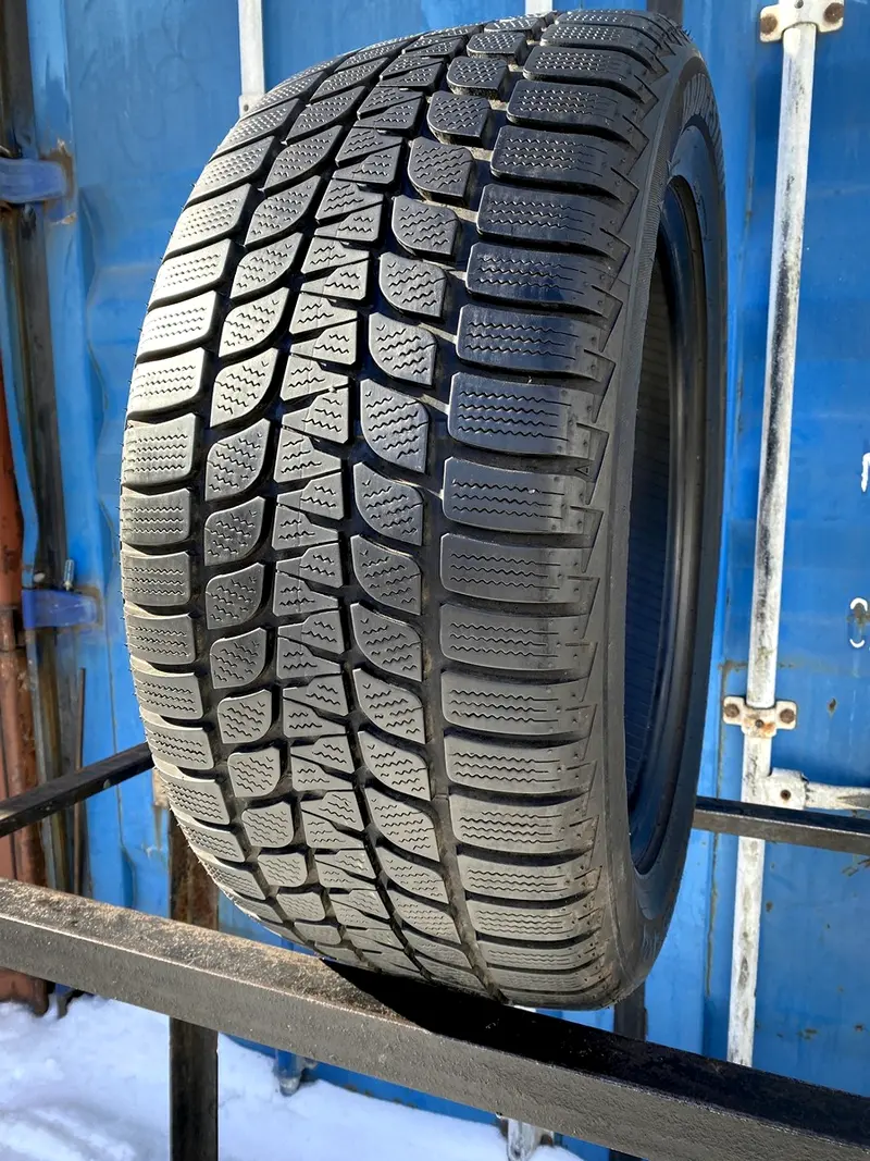 Б/у шина 265/50 R19 Bridgestone Blizzak LM25