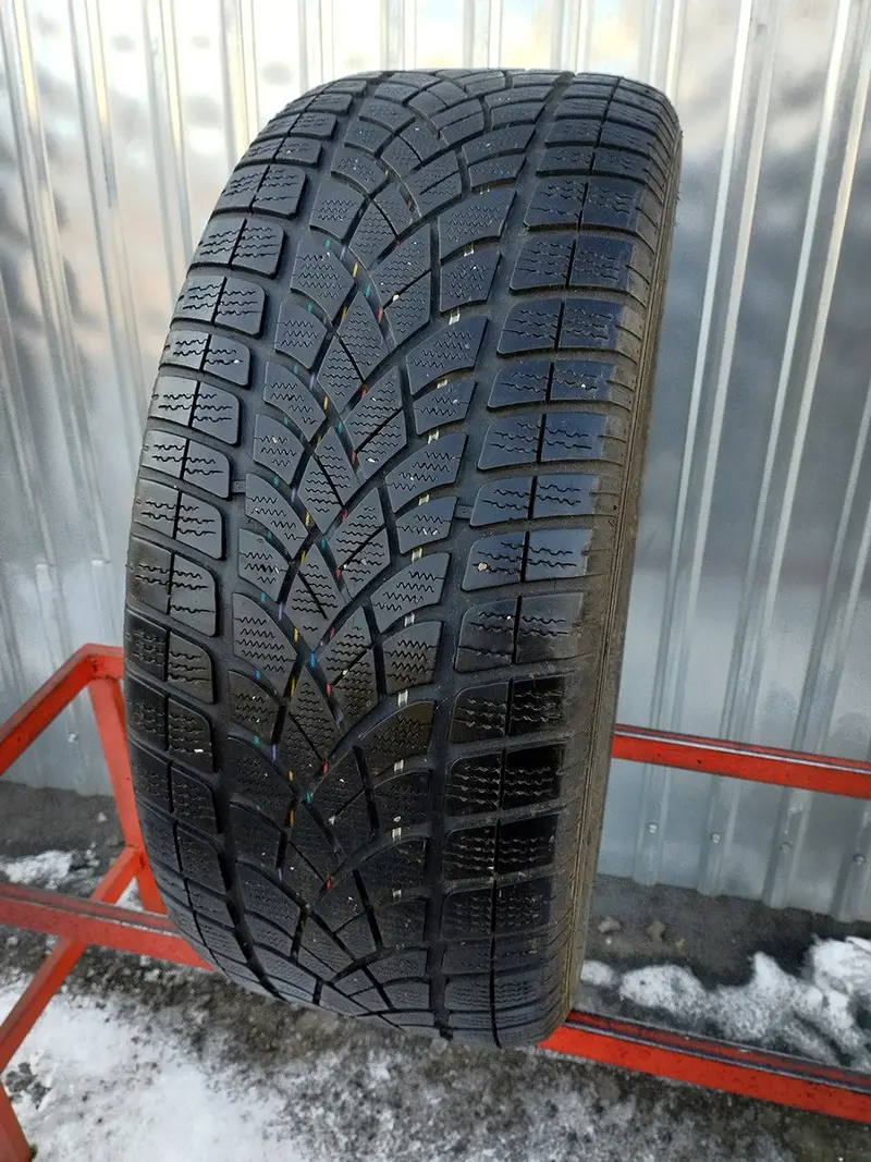 Б/у шина 265/50 R19 Dunlop SP Winter Sport 3D
