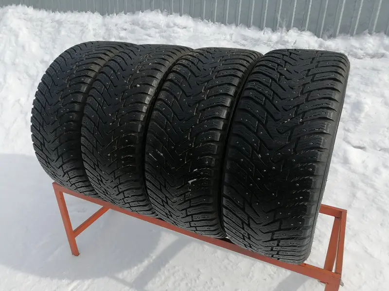 Комплект б/у шин 265/50 R19 Nokian Hakkapeliitta 8 SUV