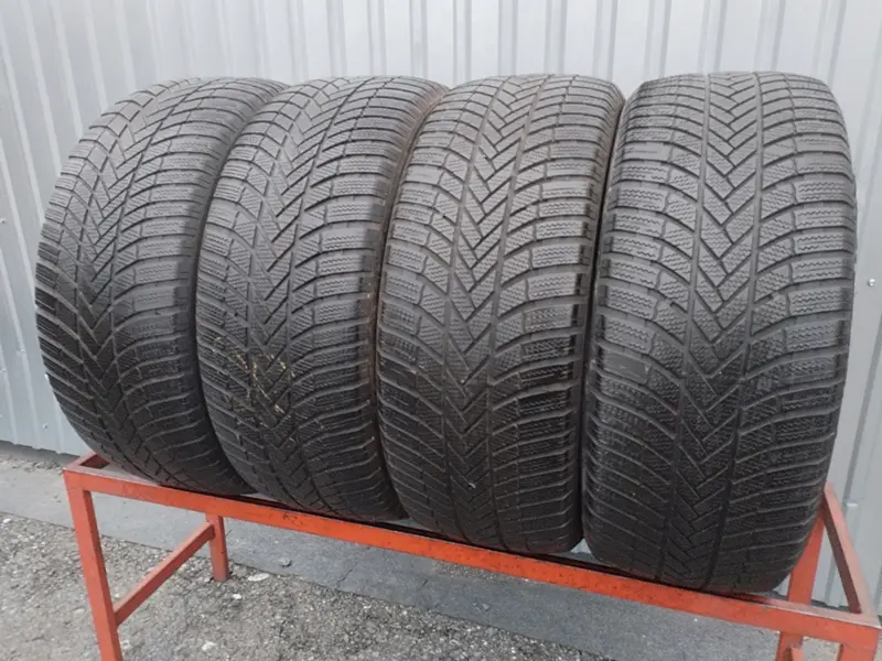 Комплект б/у шин 265/50 R20 Bridgestone Blizzak LM-005