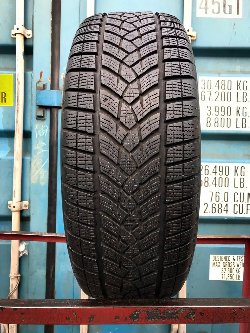 Б/у шина 265/60 R18 Goodyear Ultra Grip Perfomance GEN-1