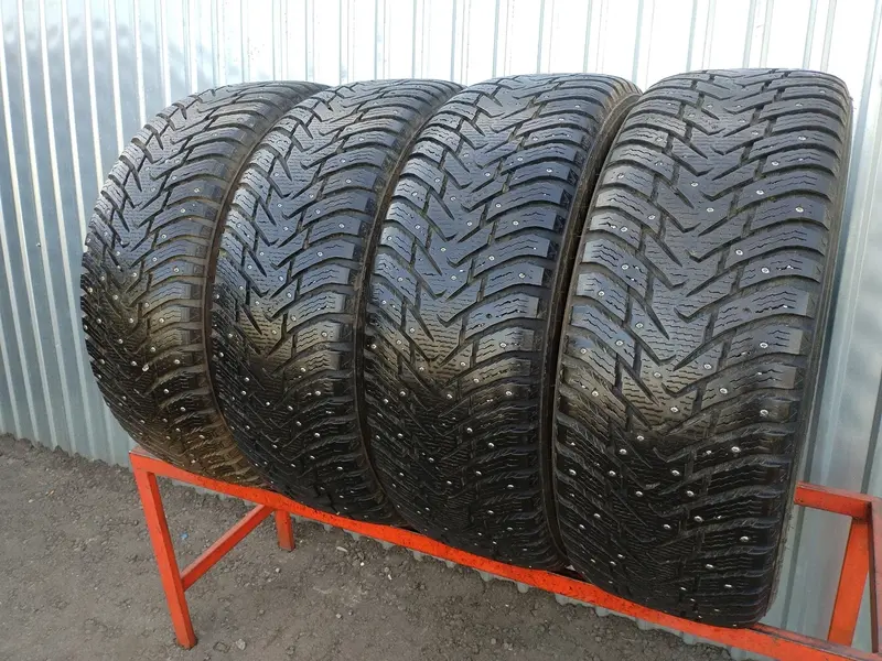 Комплект б/у шин 265/60 R18 Nokian Hakkapeliitta 8 SUV