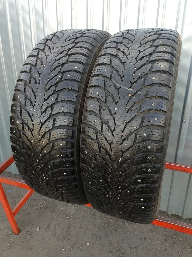 Пара б/у шин 265/60 R18 Nokian Hakkapeliitta 9 SUV