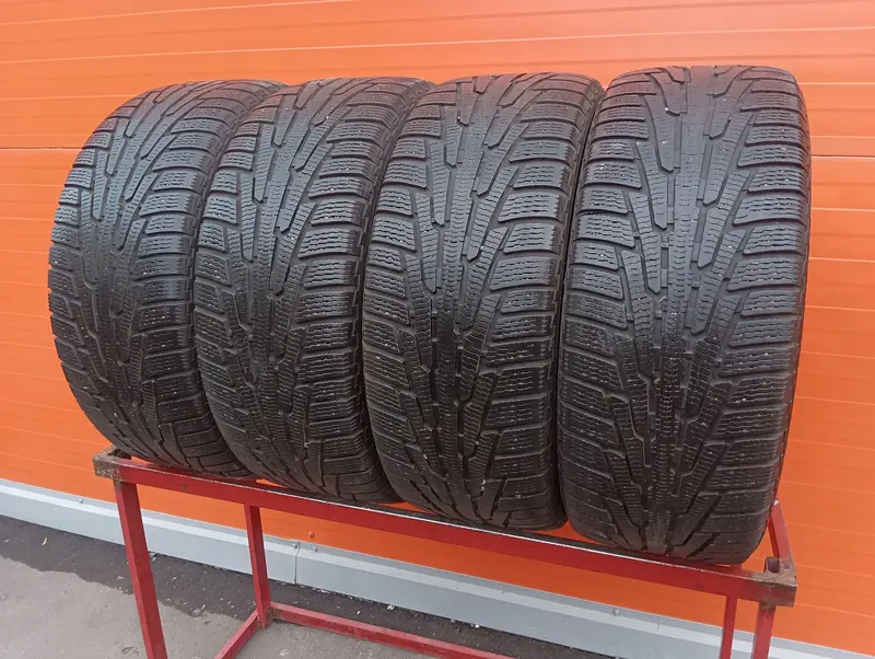 Комплект б/у шин 265/60 R18 Nokian Hakkapeliitta R SUV