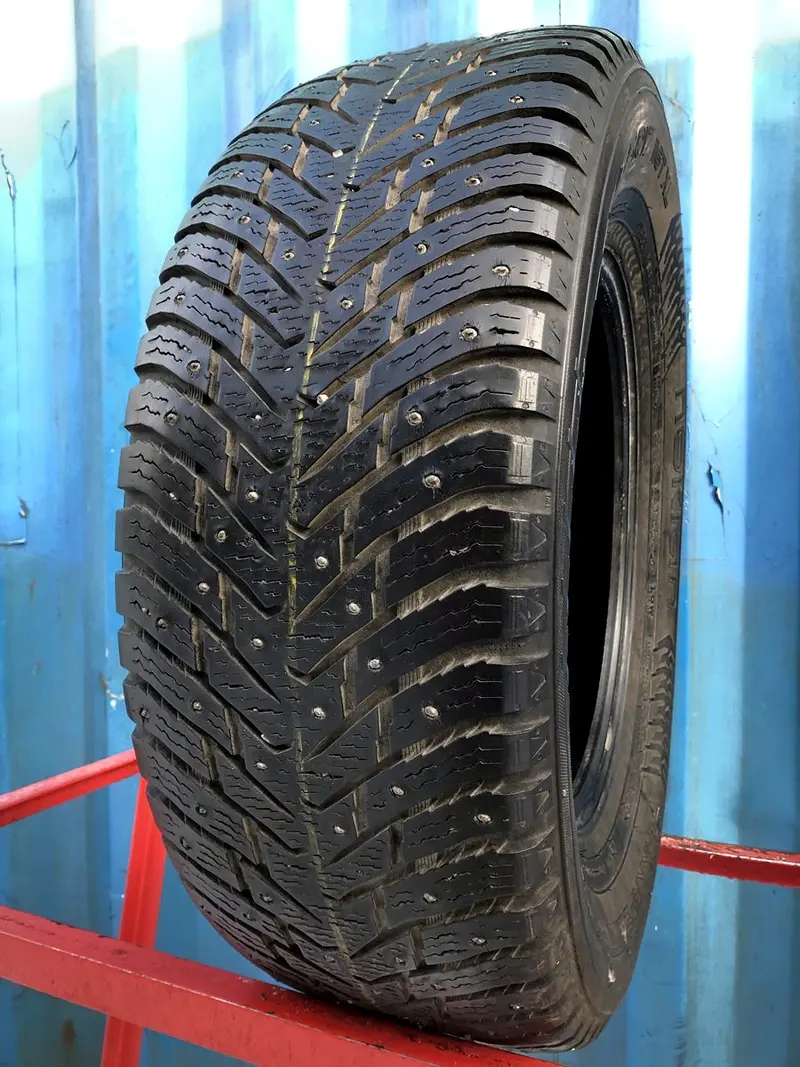 Б/у шина 265/65 R17 Nokian Hakkapeliitta 8 SUV, фото 1