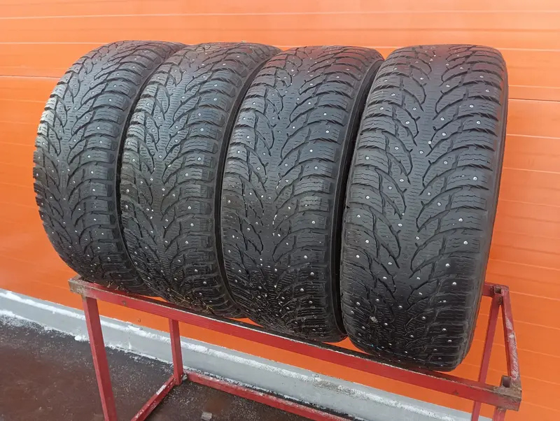 Комплект б/у шин 265/65 R17 Nokian Hakkapeliitta 9 SUV