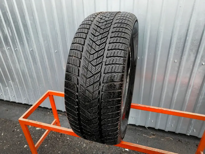 Б/у шина 265/65 R17 Pirelli Scorpion Winter