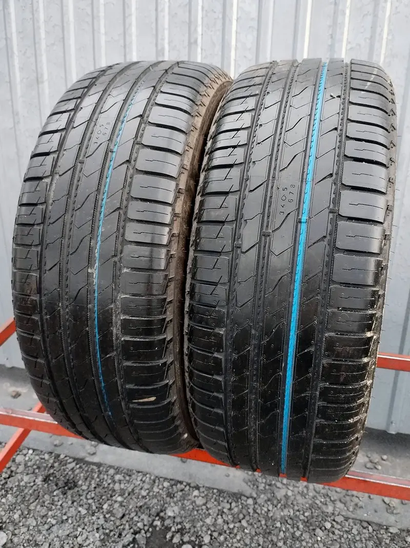 Пара б/у шин 265/70 R16 Nokian Hakka Blue SUV