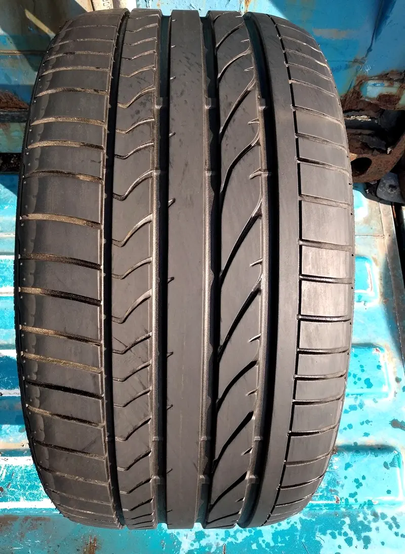 Б/у шина 275/30 R20 Bridgestone Potenza RE 050A RunFlat