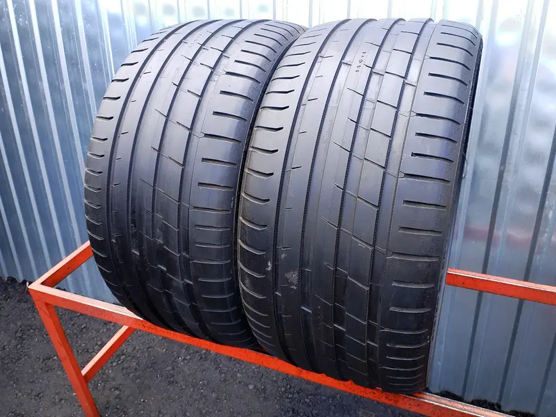 Пара б/у шин 275/30 R20 Nokian Powerproof