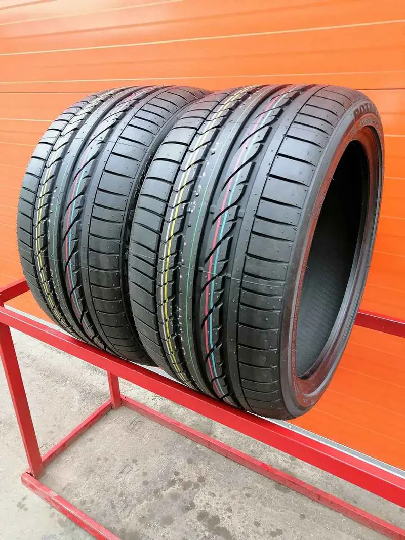 Пара новых шин 275/35 R18 Bridgestone Potenza RE 050A RunFlat, фото 1