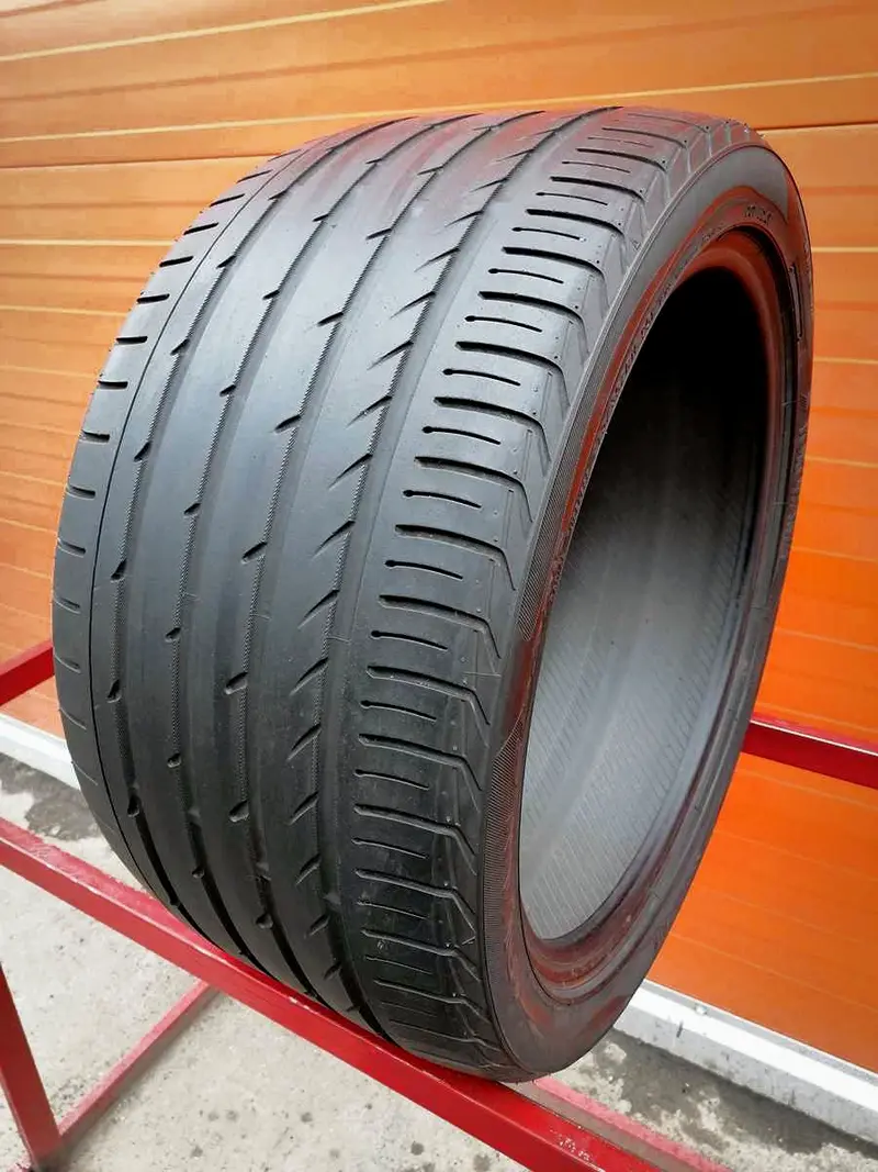Б/у шина 275/35 R18 Yokohama Advan Sport V103