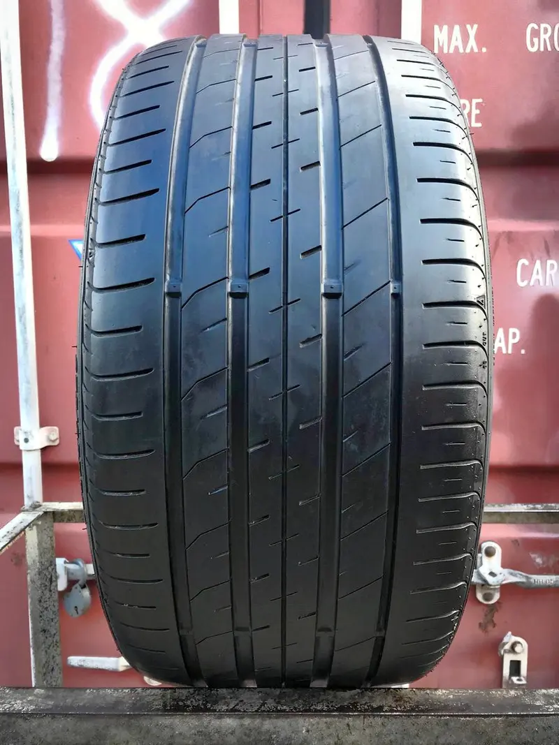Б/у шина 275/35 R19 Nexen Nfera SU1