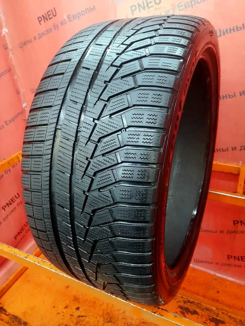 Б/у шина 275/35 R20 Hankook Winter I Cept Evo2 W320
