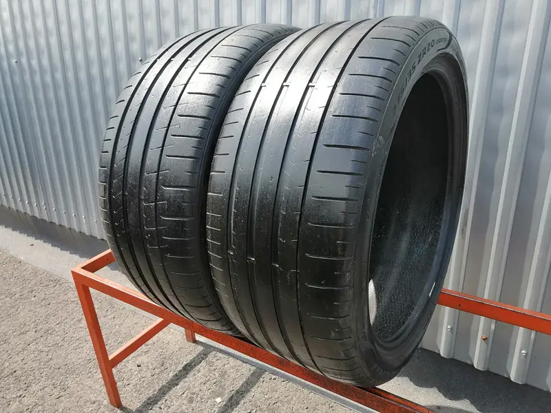 Пара б/у шин 275/35 R20 Pirelli P Zero PZ4