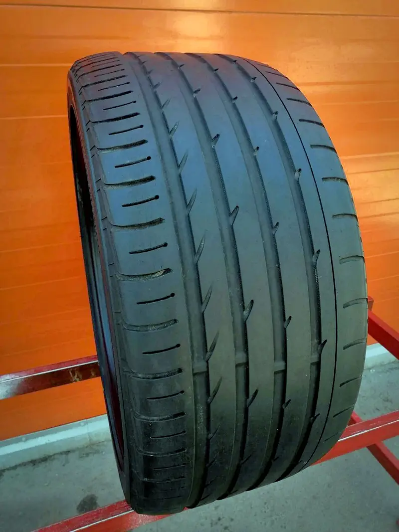 Б/у шина 275/35 R20 Yokohama Advan Sport V103
