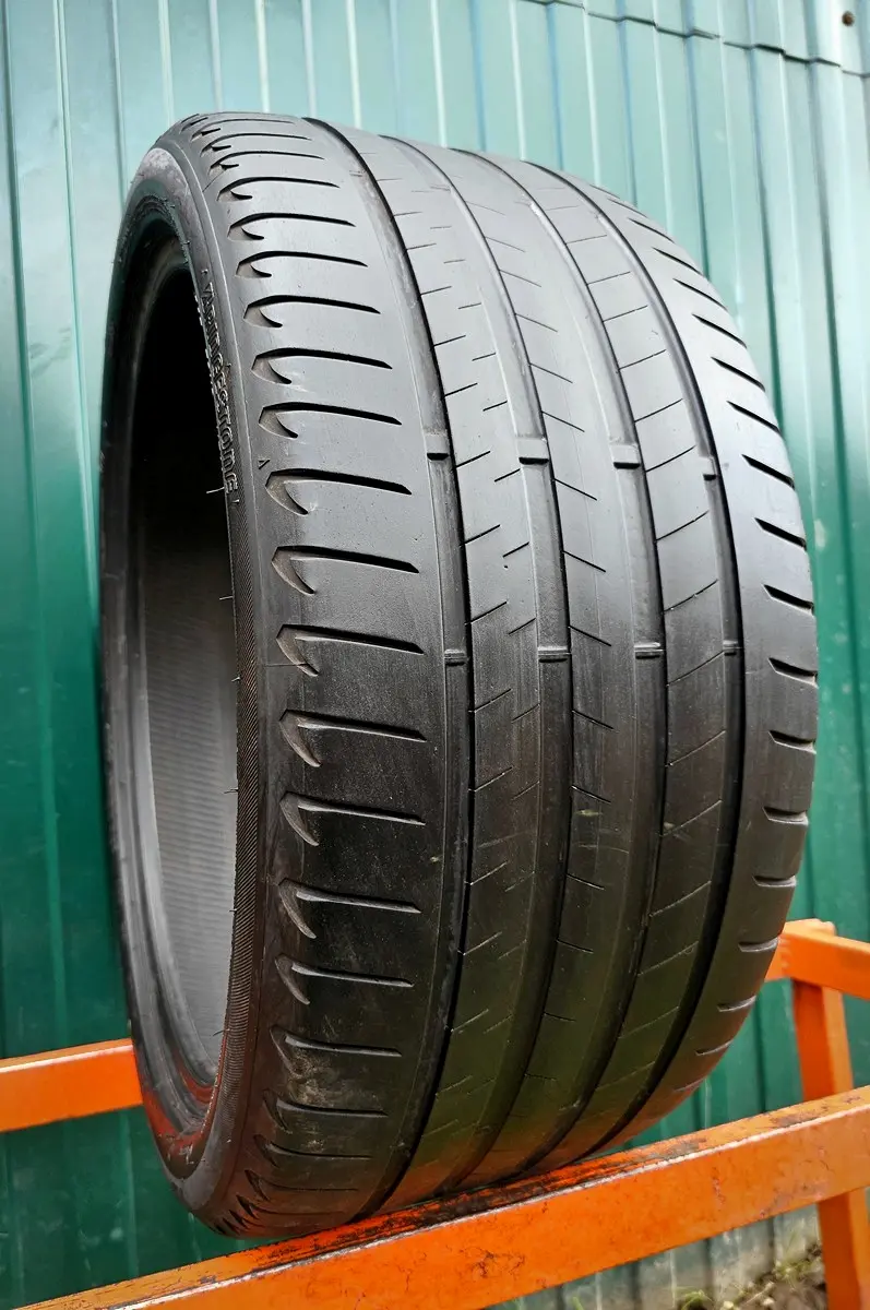 Б/у шина 275/35 R21 Bridgestone Alenza 001 RunFlat