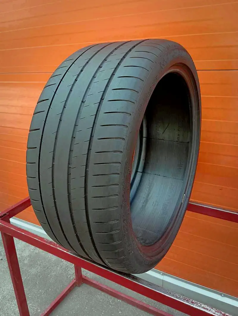 Б/у шина 275/35 R21 Michelin Pilot Super Sport RunFlat