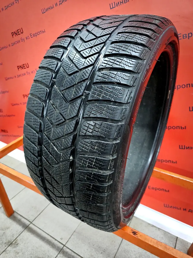 Б/у шина 275/35 R21 Pirelli Winter Sottozero 3