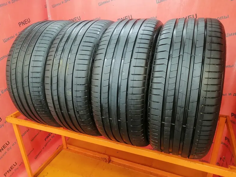 Комплект б/у шин 275/35 R22 Pirelli P Zero PZ4