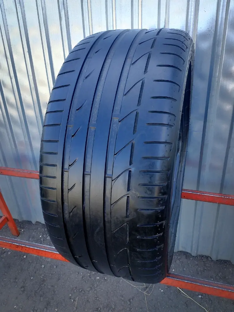 Б/у шина 275/40 R19 Bridgestone Potenza S001