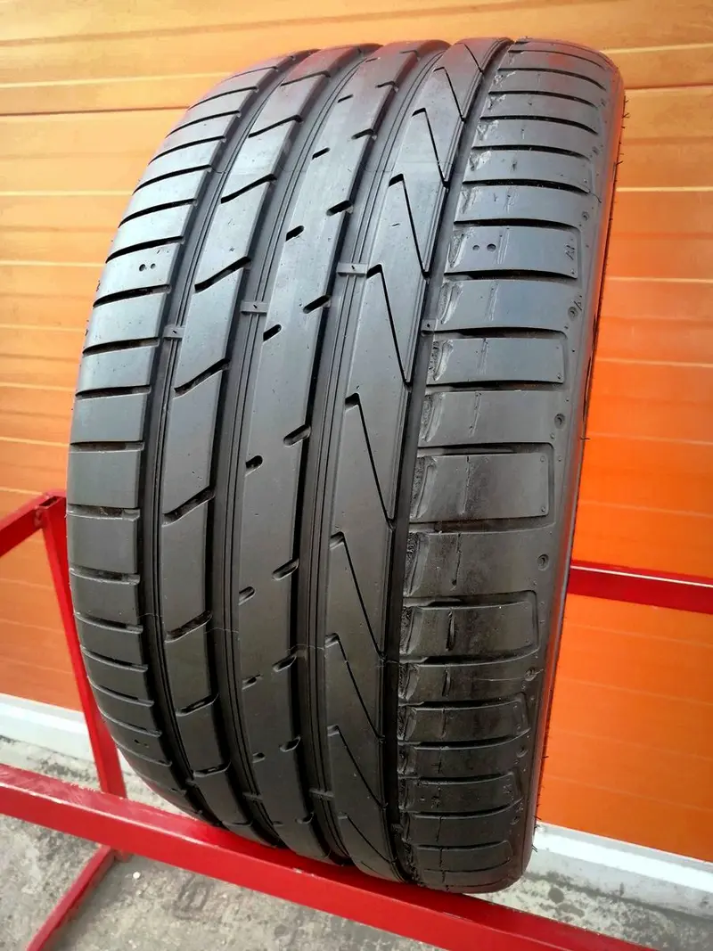 Б/у шина 275/40 R19 Hankook Ventus S1evo 2 K117 Run Flat