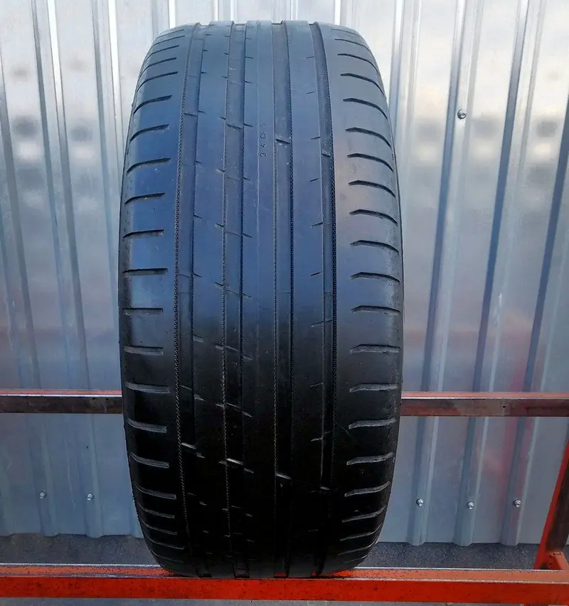 Б/у шина 275/40 R19 Nokian Powerproof