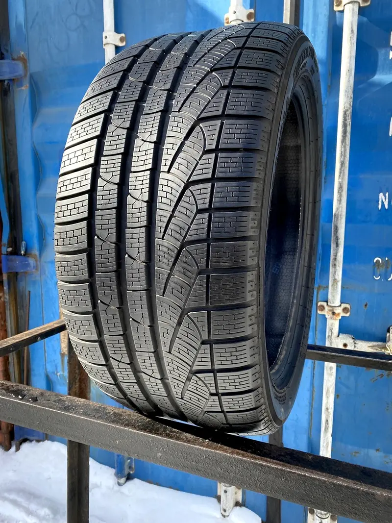 Б/у шина 275/40 R19 Pirelli Winter 210 Sottozero 2