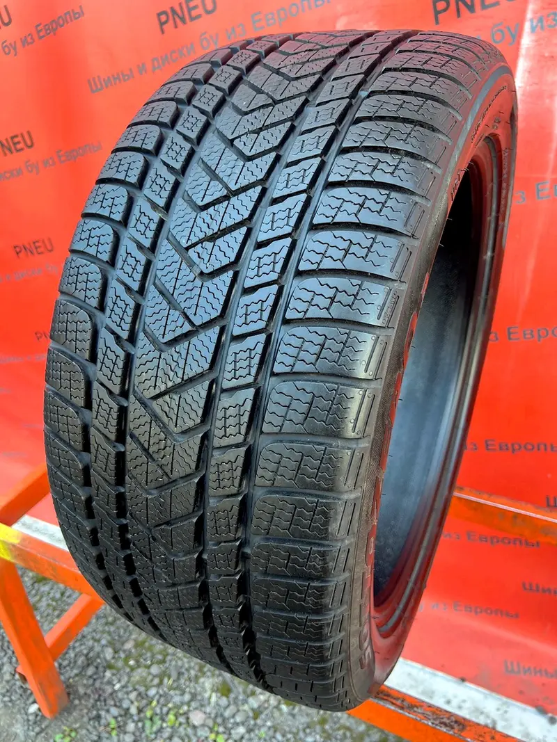 Б/у шина 275/40 R19 Pirelli Winter Sottozero 3