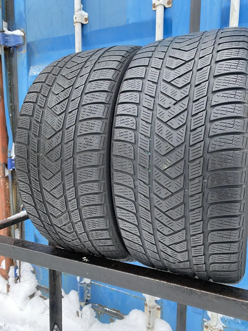Пара б/у шин 275/40 R19 Pirelli Winter Sottozero 3