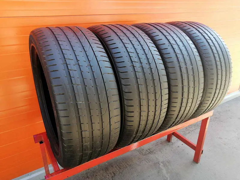Комплект б/у шин 275/40 R20 Pirelli P Zero