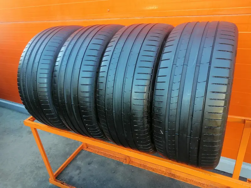 Комплект б/у шин 275/40 R20 Pirelli P Zero PZ4