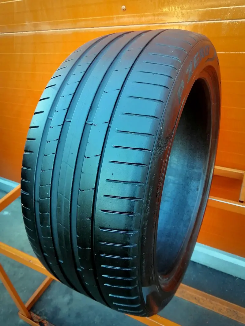 Б/у шина 275/40 R20 Pirelli P Zero PZ4 RunFlat