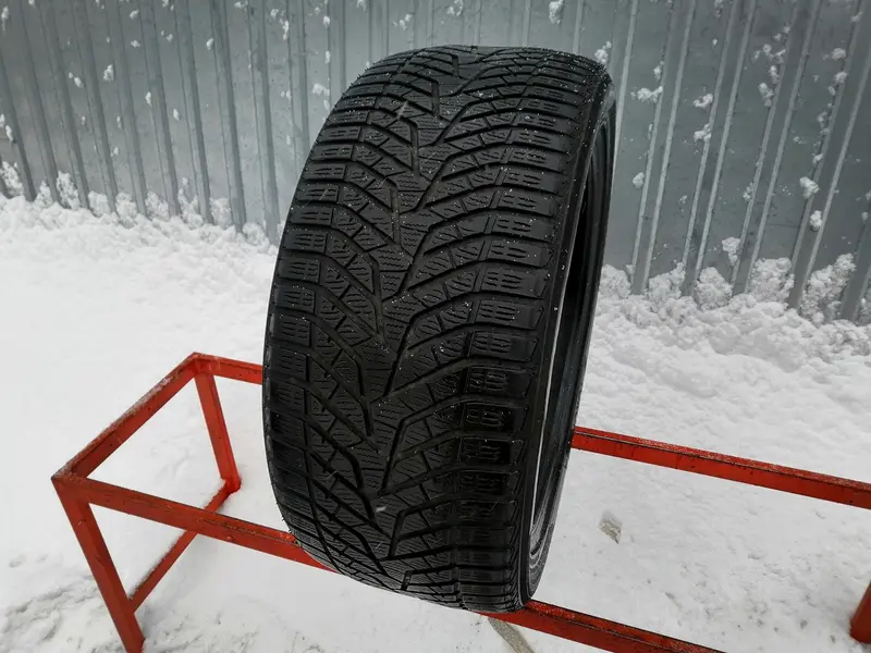 Б/у шина 275/40 R20 Yokohama W.drive V905