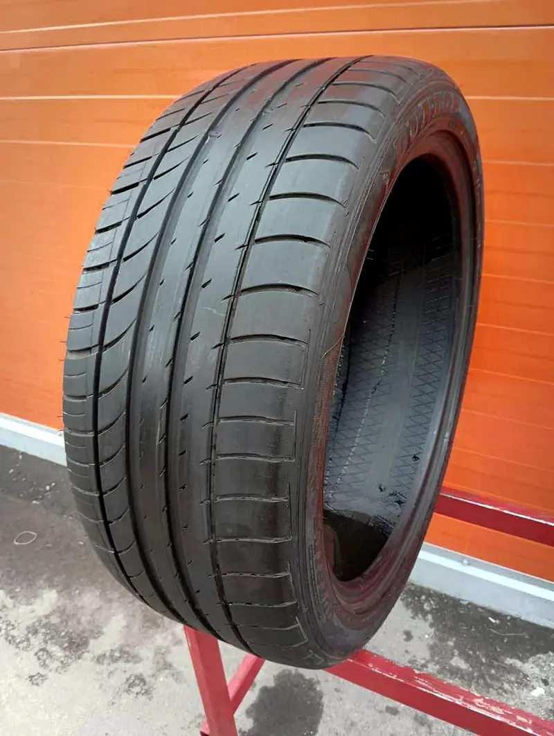 Б/у шина 275/40 R22 Dunlop SP Quattromaxx