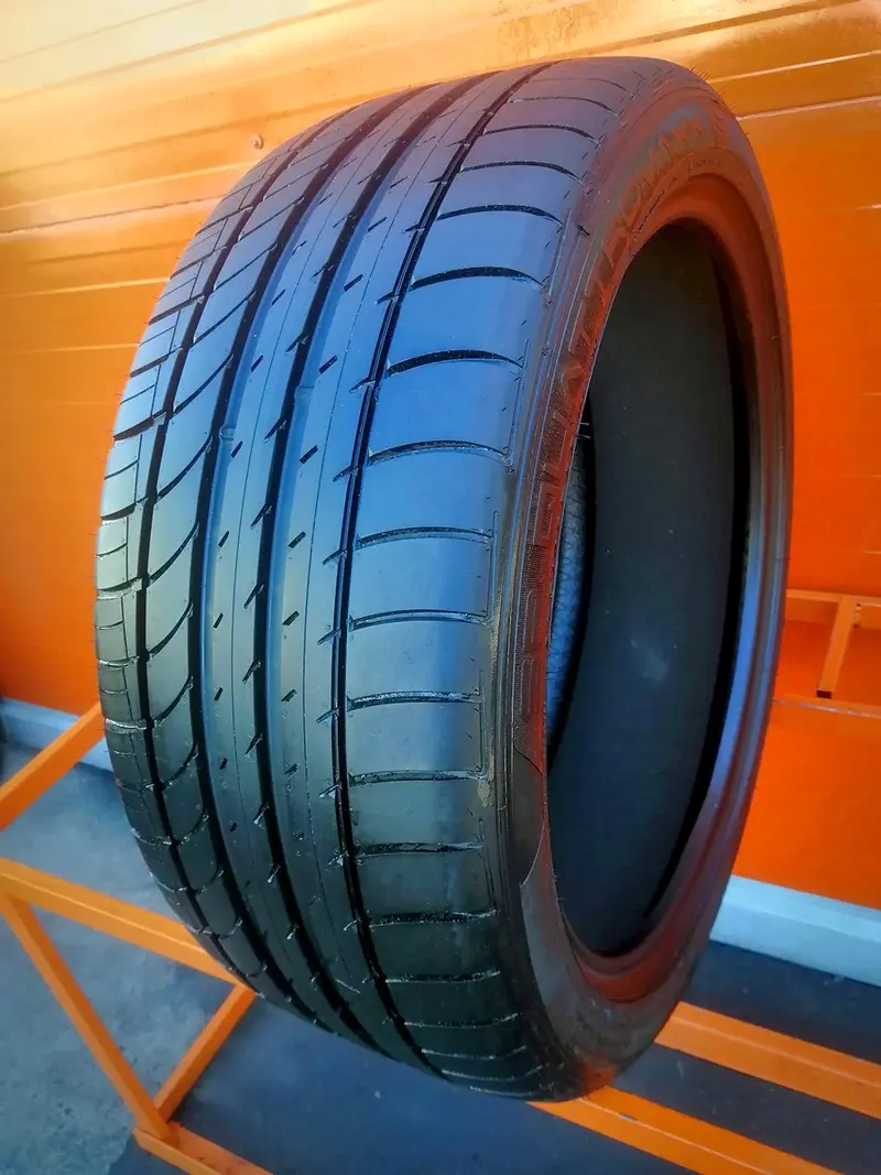 Б/у шина 275/40 R22 Dunlop SP Quattromaxx