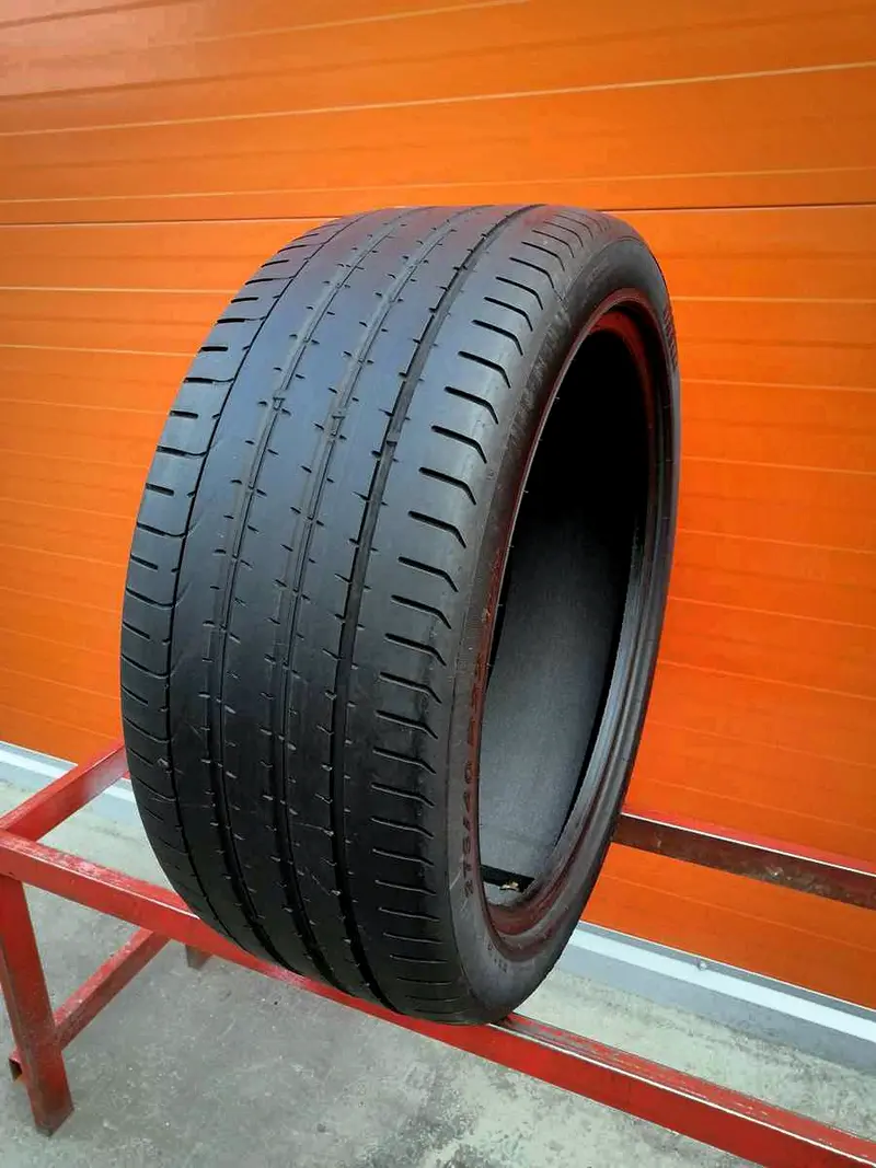 Б/у шина 275/40 R22 Pirelli P Zero