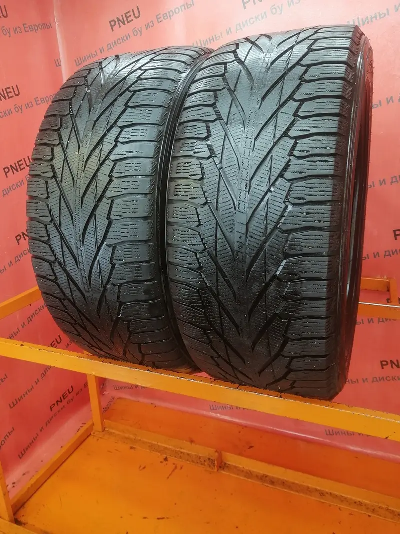 Пара б/у шин 275/45 R20 Nokian Hakkapeliitta R2 SUV