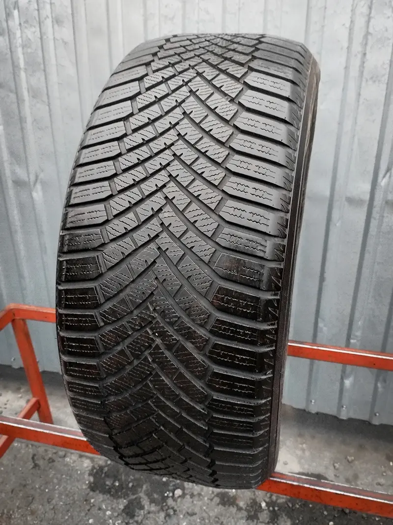 Б/у шина 275/45 R20 Yokohama BluEarth W.Drive V906 SUV