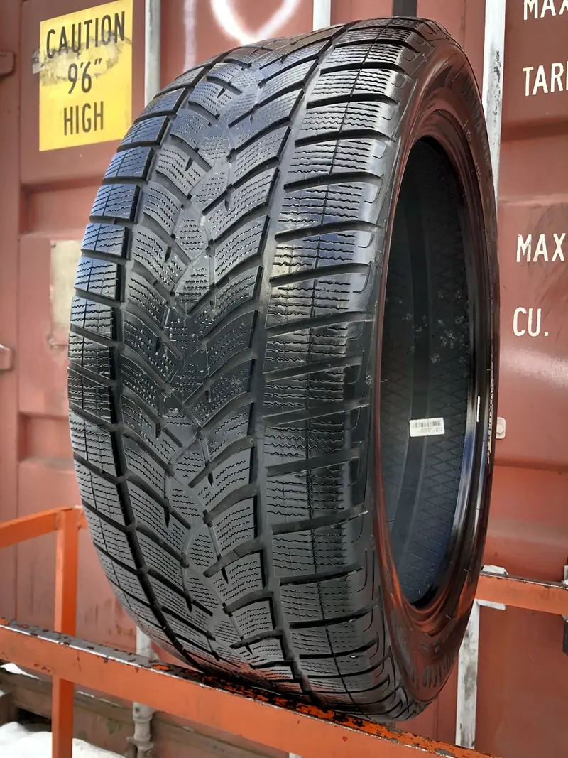 Б/у шина 275/45 R21 Goodyear Ultra Grip Perfomance GEN-1
